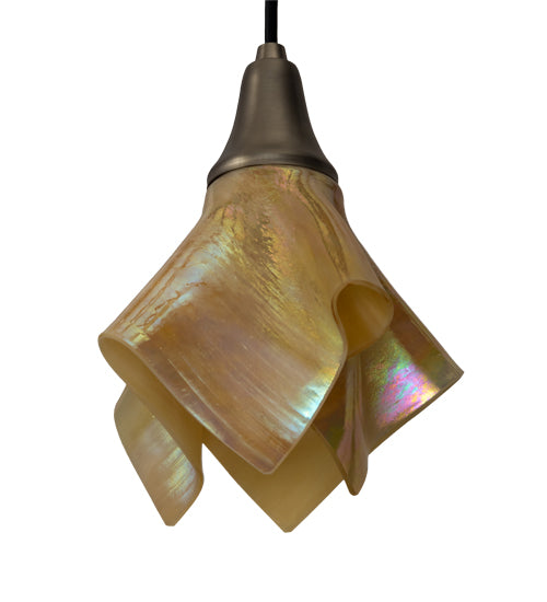 10"W Metro D'Oro Handkerchief Pendant